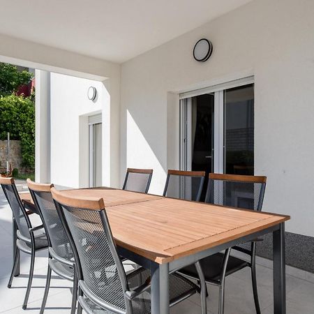 Peaceful Haven Near The Sea-Apartments Torlak Rab Banjol Eksteriør bilde