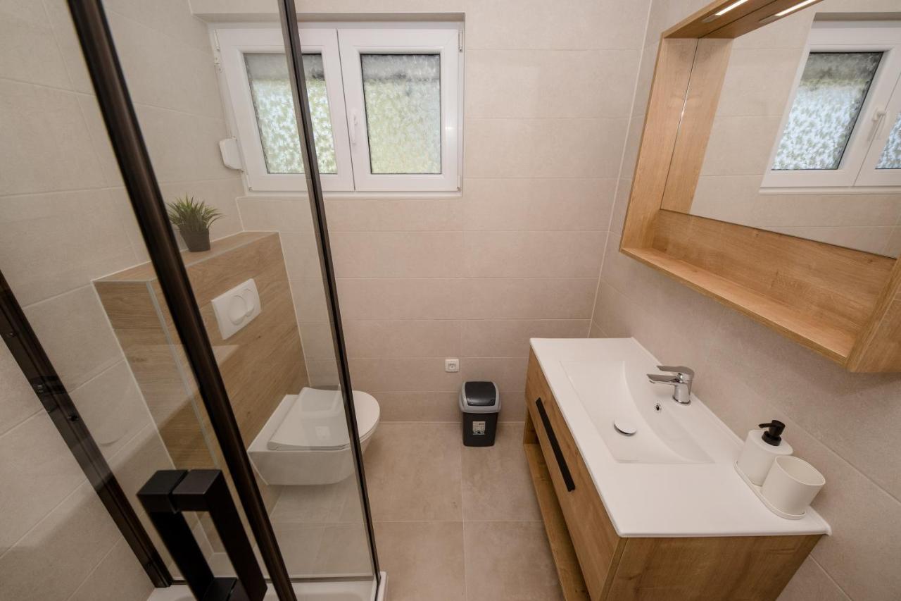 Peaceful Haven Near The Sea-Apartments Torlak Rab Banjol Eksteriør bilde