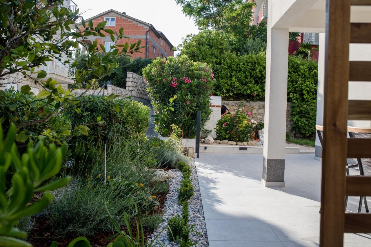 Peaceful Haven Near The Sea-Apartments Torlak Rab Banjol Eksteriør bilde